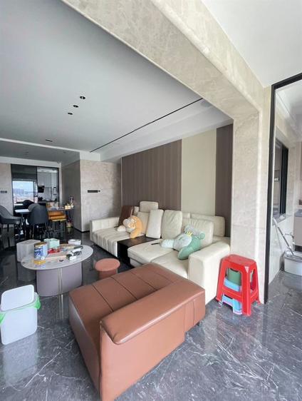 北京石狮金辉城4室2厅133.32平高楼层/共27层