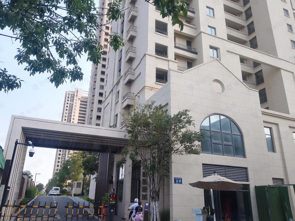 郑州新郑-南龙湖商圈/2017年建东鑫凯旋城