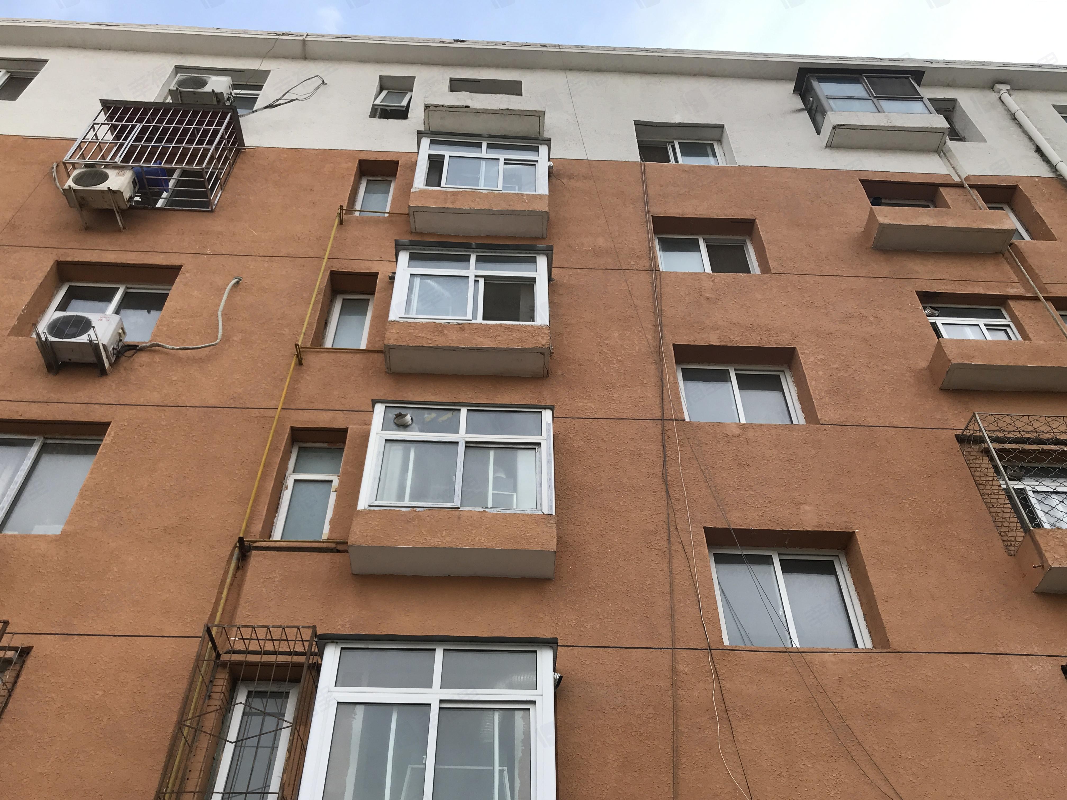 卫生局宿舍楼小区效果图