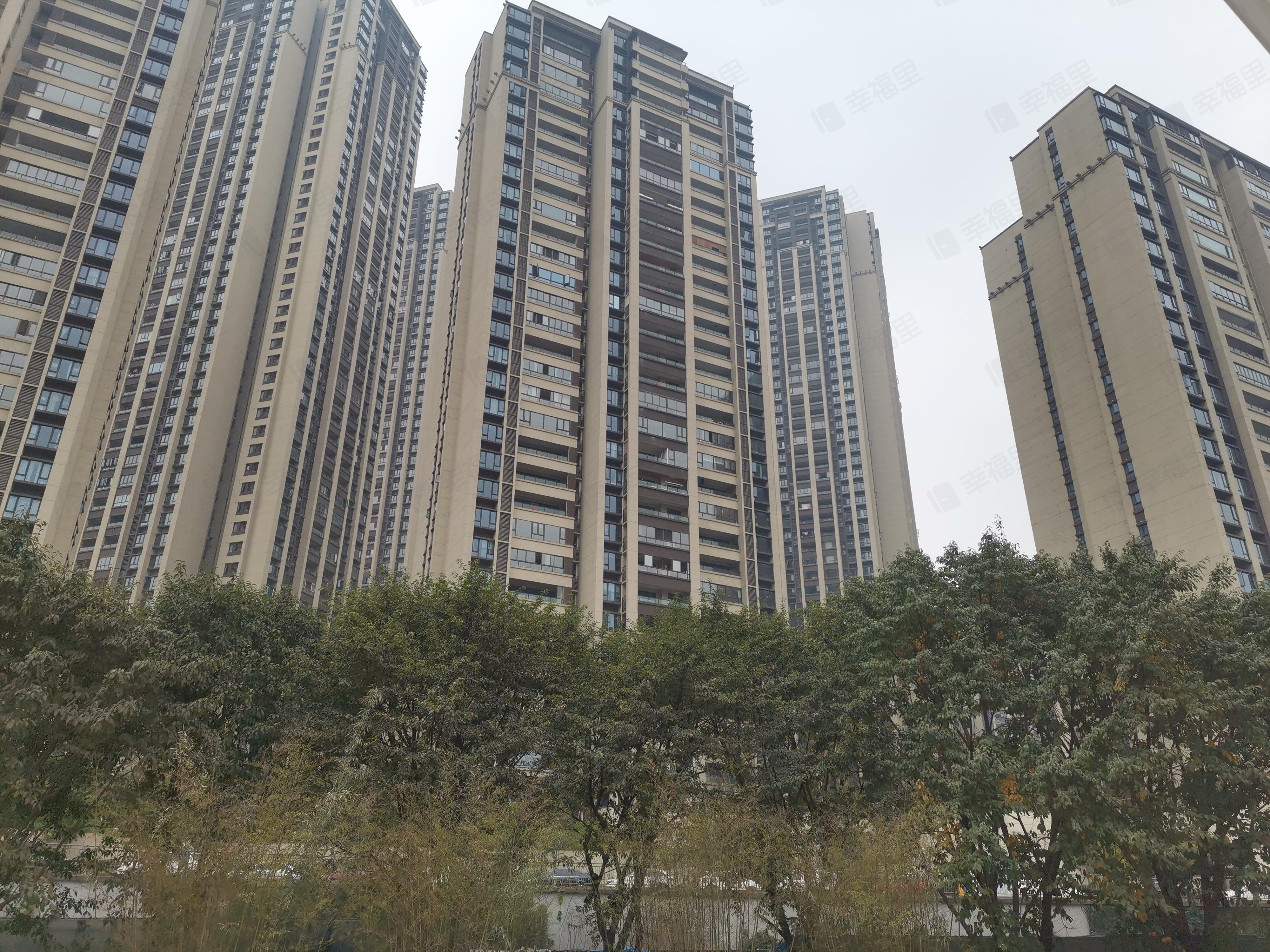 万科翡翠天麓小区效果图