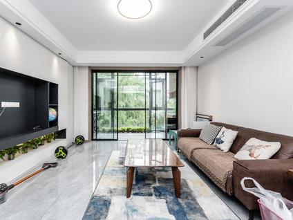 北京皇都花园4室2厅179.99平中楼层/共8层