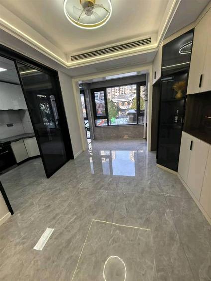 北京汉润府4室2厅197平低楼层/共10层