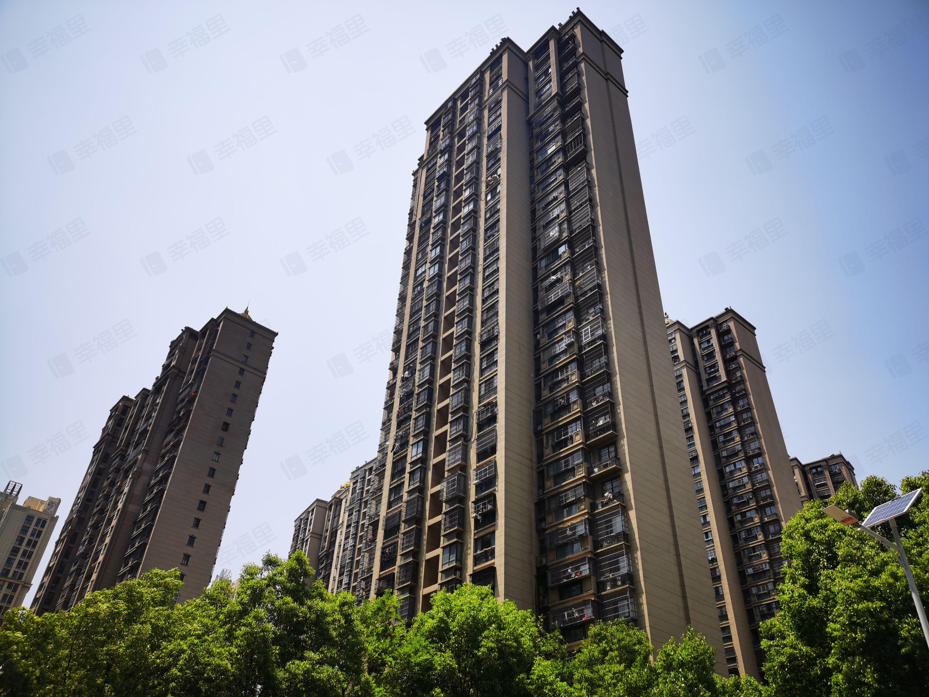 恒盛皇家花园小区效果图