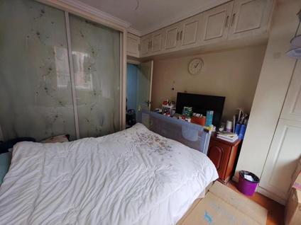 闵行老闵行整租 高华小区1室0厅/30平/中楼层