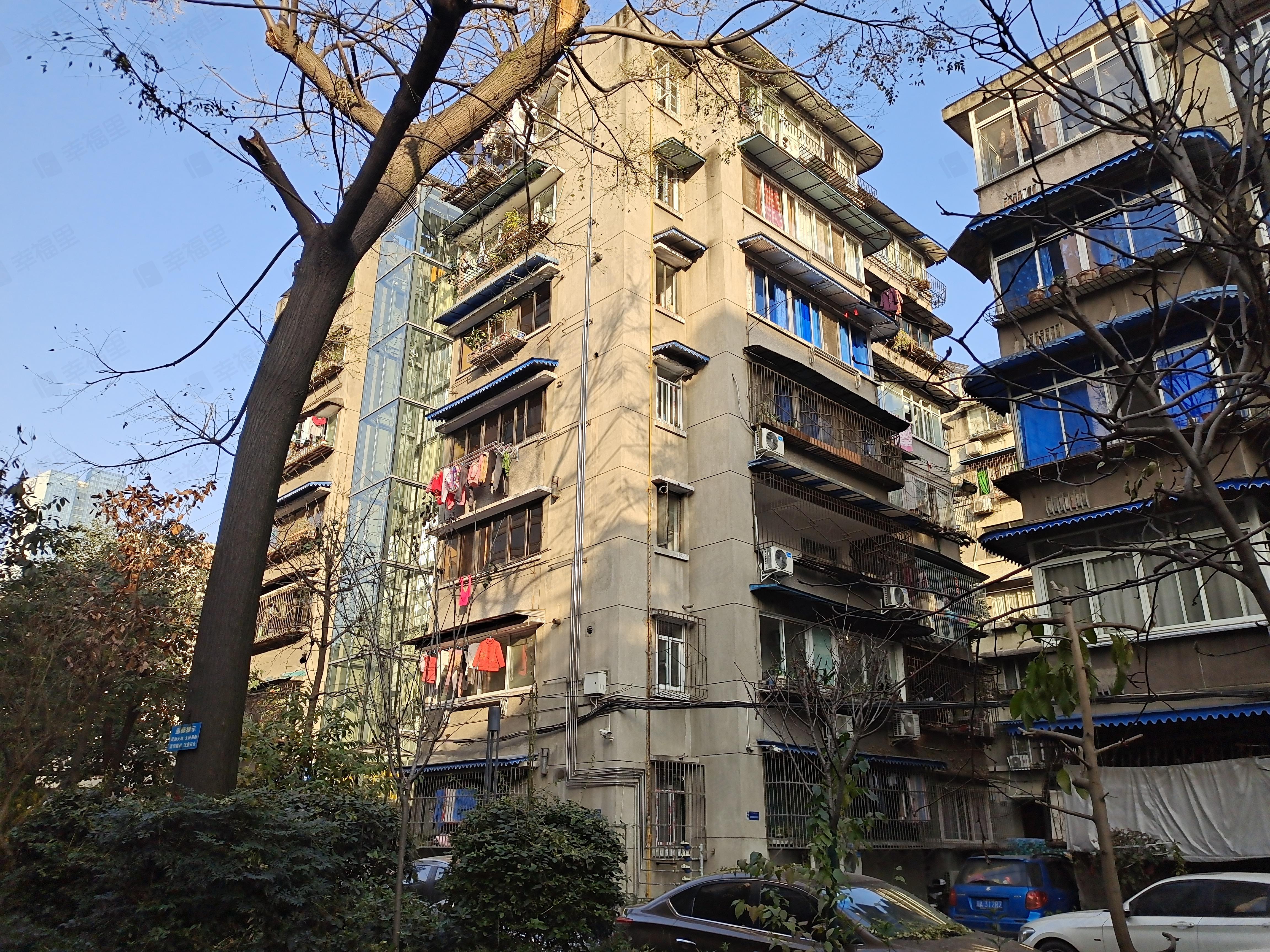 滨江中路1号院小区效果图