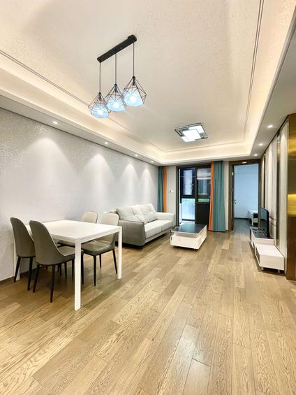 江岸塔子湖整租 汇悦天地(三期)2室2厅/96平/中楼层