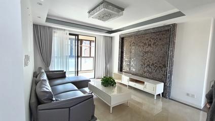 浦东周浦整租 绿地东上海海富城市花园(三期)3室2厅/118平/高楼层