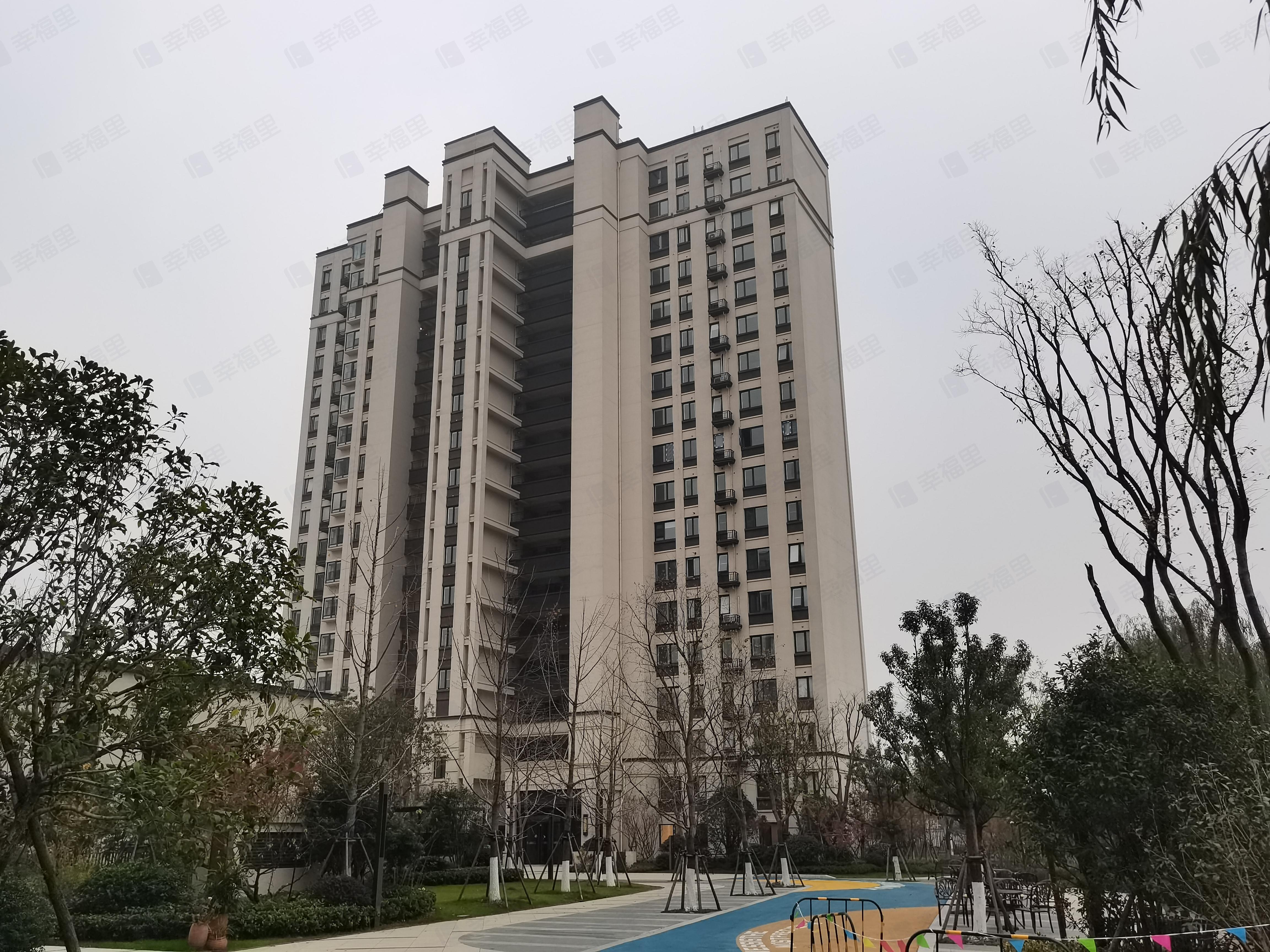 龙湖天宸原著小区效果图