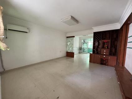 北京华富花园3室2厅129.5平低楼层/共7层