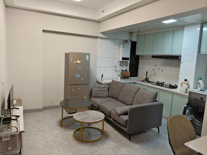 美兰海甸岛整租 广物滨江海岸(玺湾三期)2室2厅/66平/中楼层