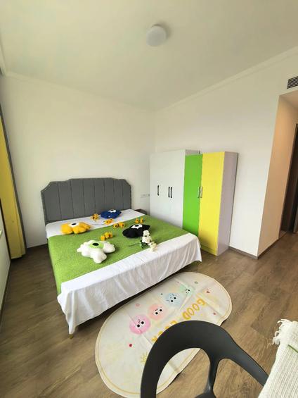 金水燕庄合租 英协花园3室2厅/119平/中楼层