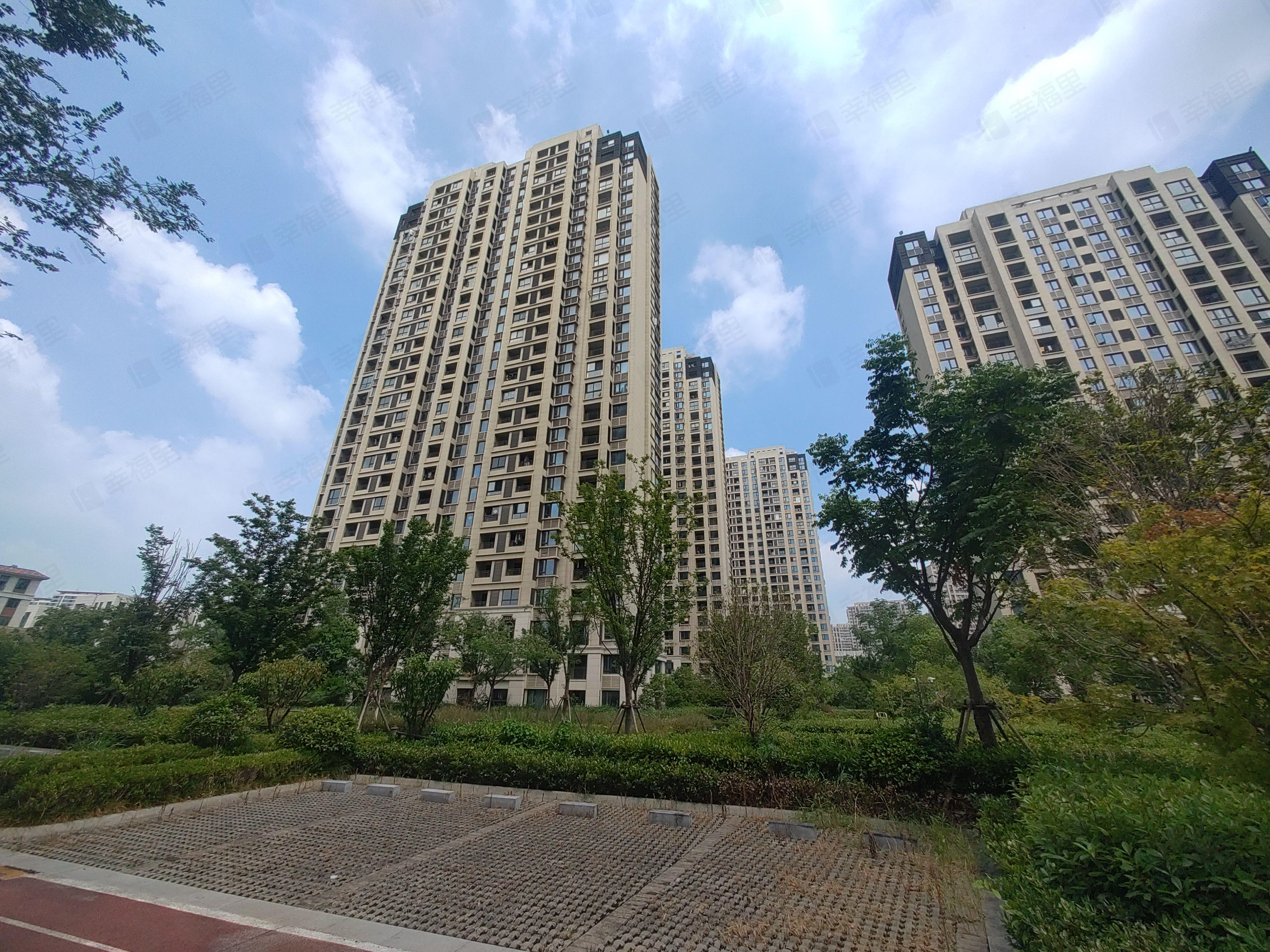 悦隽半岛小区效果图