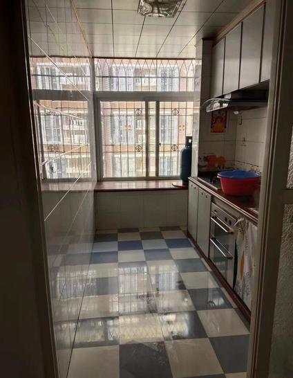 芗城江滨东整租 丽景花园2室2厅/96平/中楼层