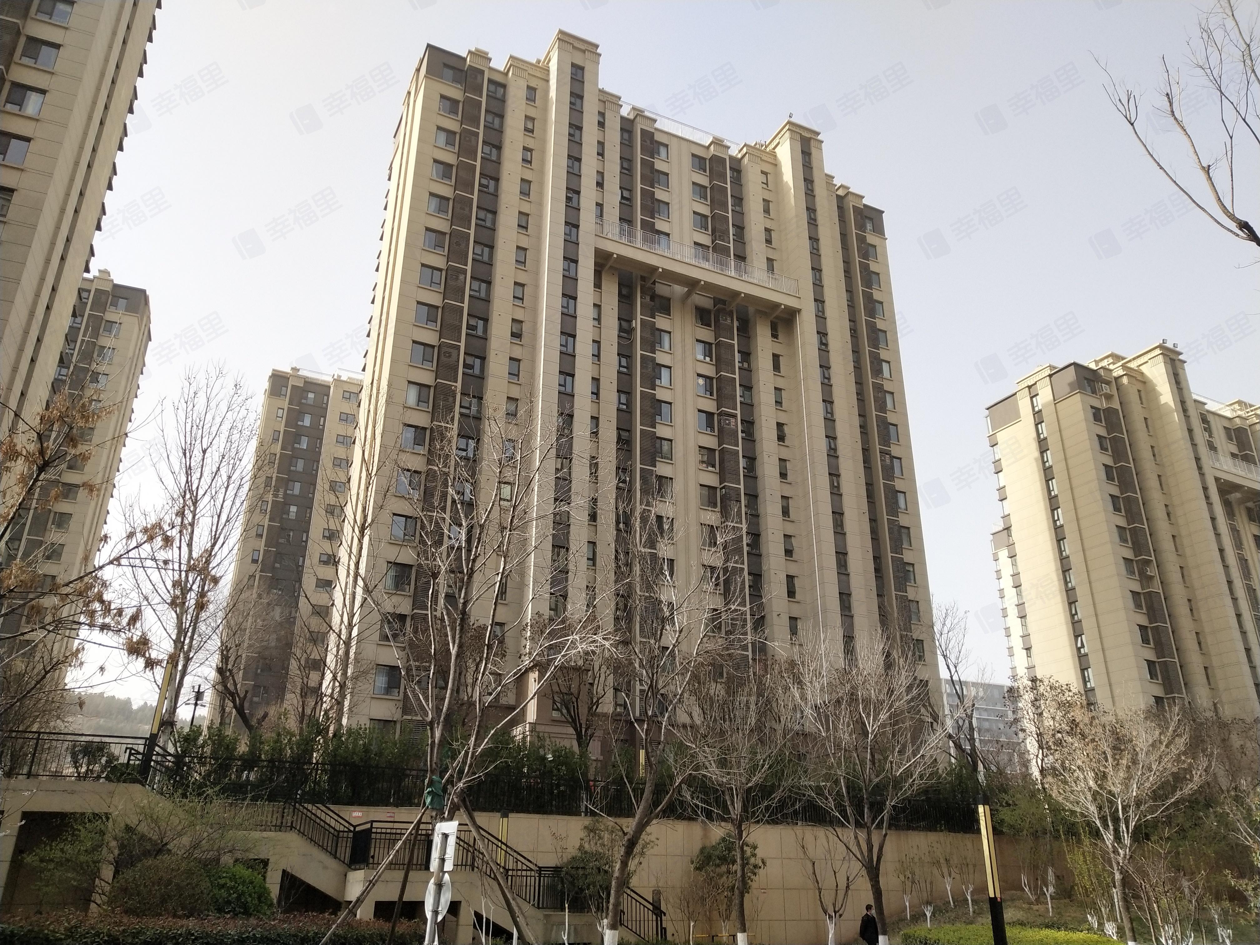 鲁能领秀公馆小区效果图