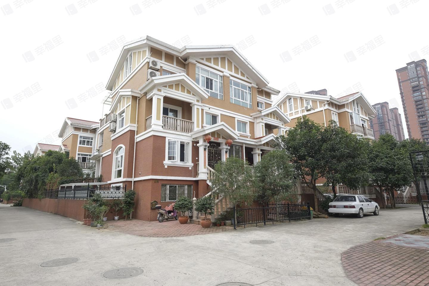 金桥花园一期别墅小区效果图