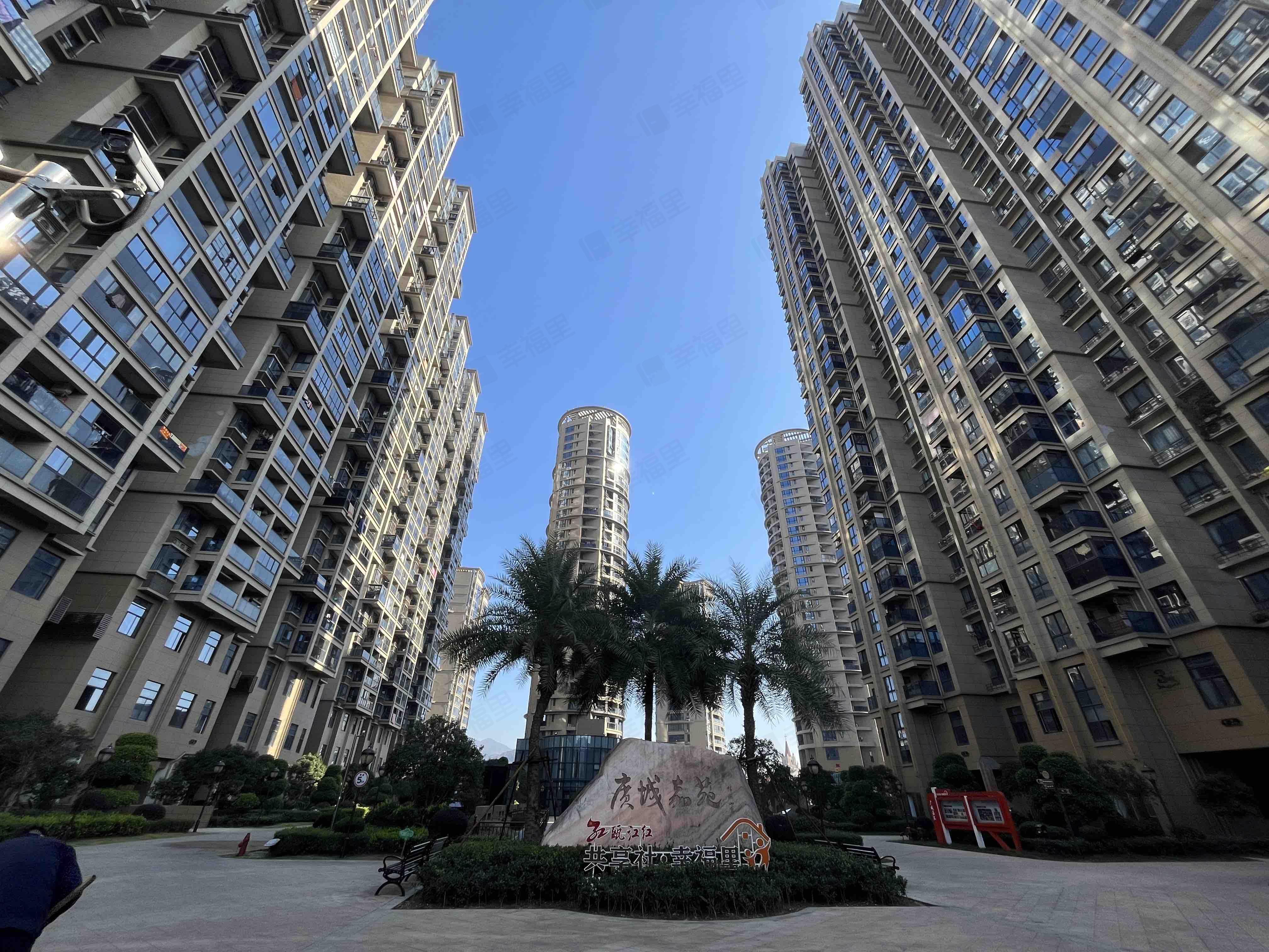 堡一广场小区效果图