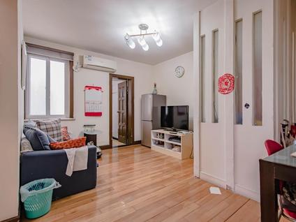 北京东安公寓2室2厅83.44平高楼层/共33层