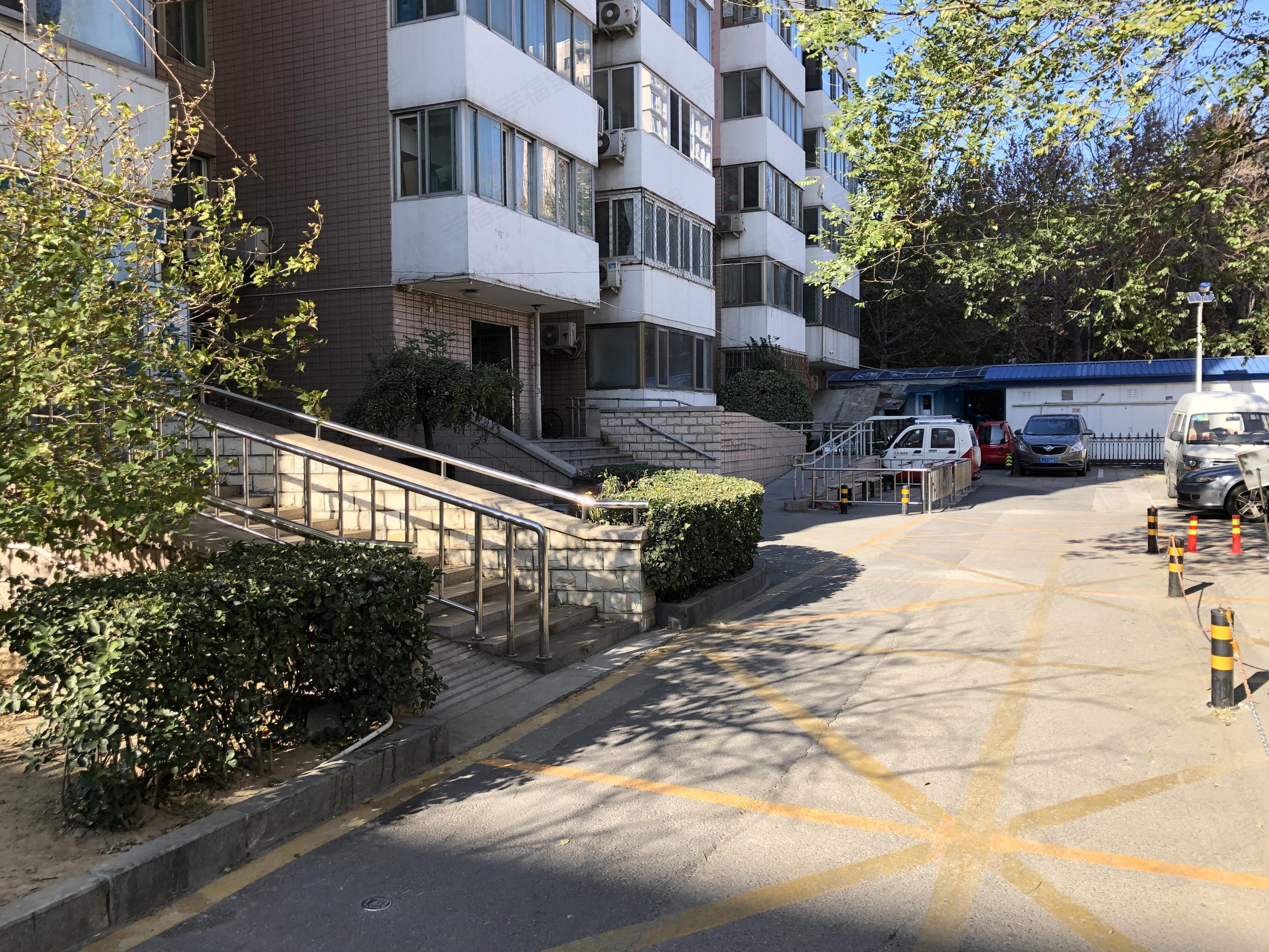 莲花池东路小区效果图