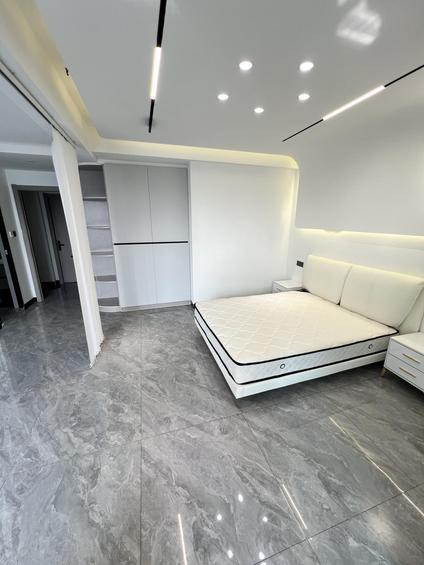 金水燕庄合租 名门盛世2室1厅/102平/中楼层