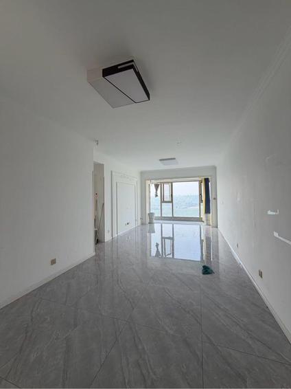 成都碧桂园天玺湾3室2厅110平中楼层/共23层