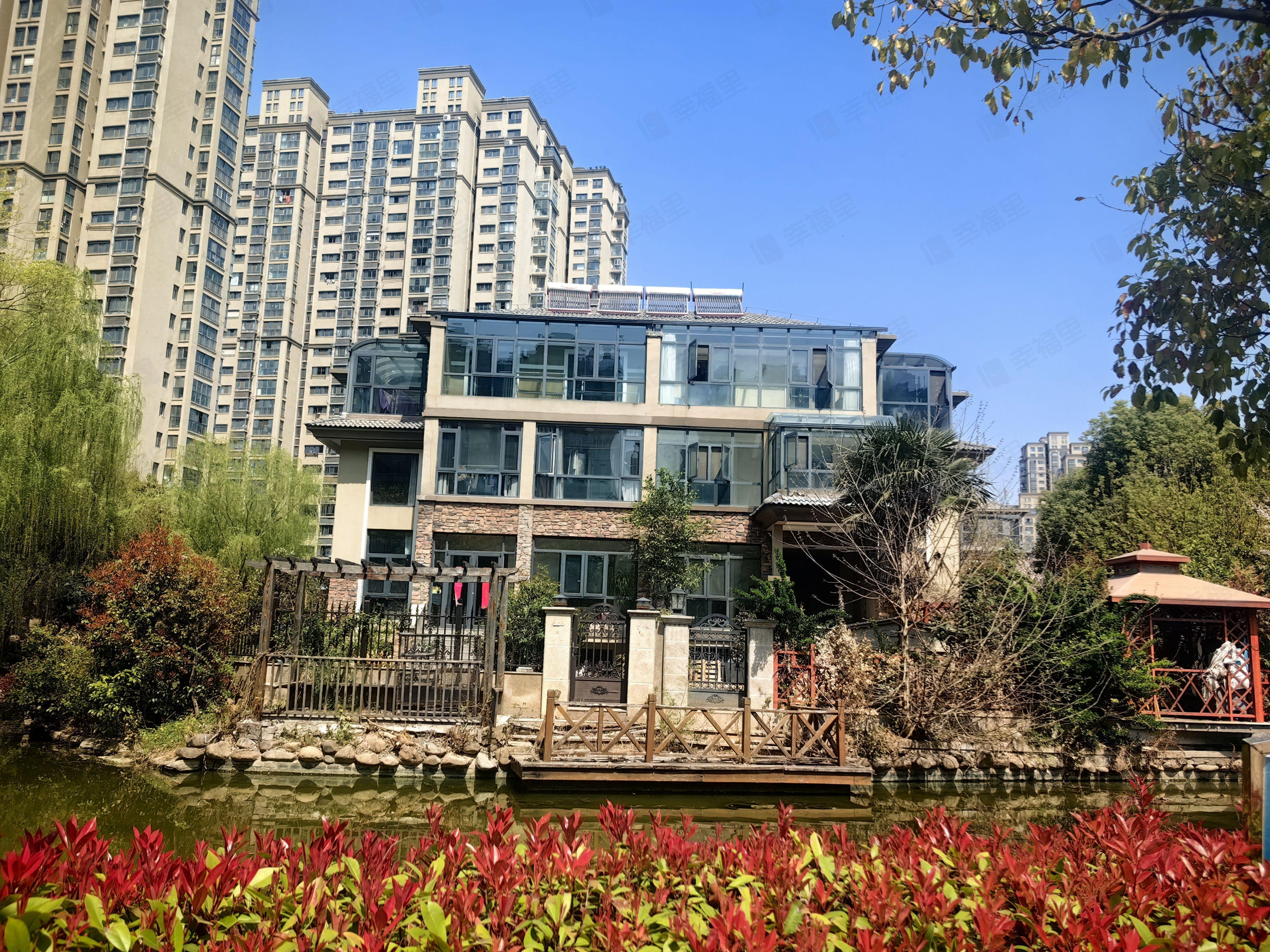 郁金蓝湾(别墅)小区效果图