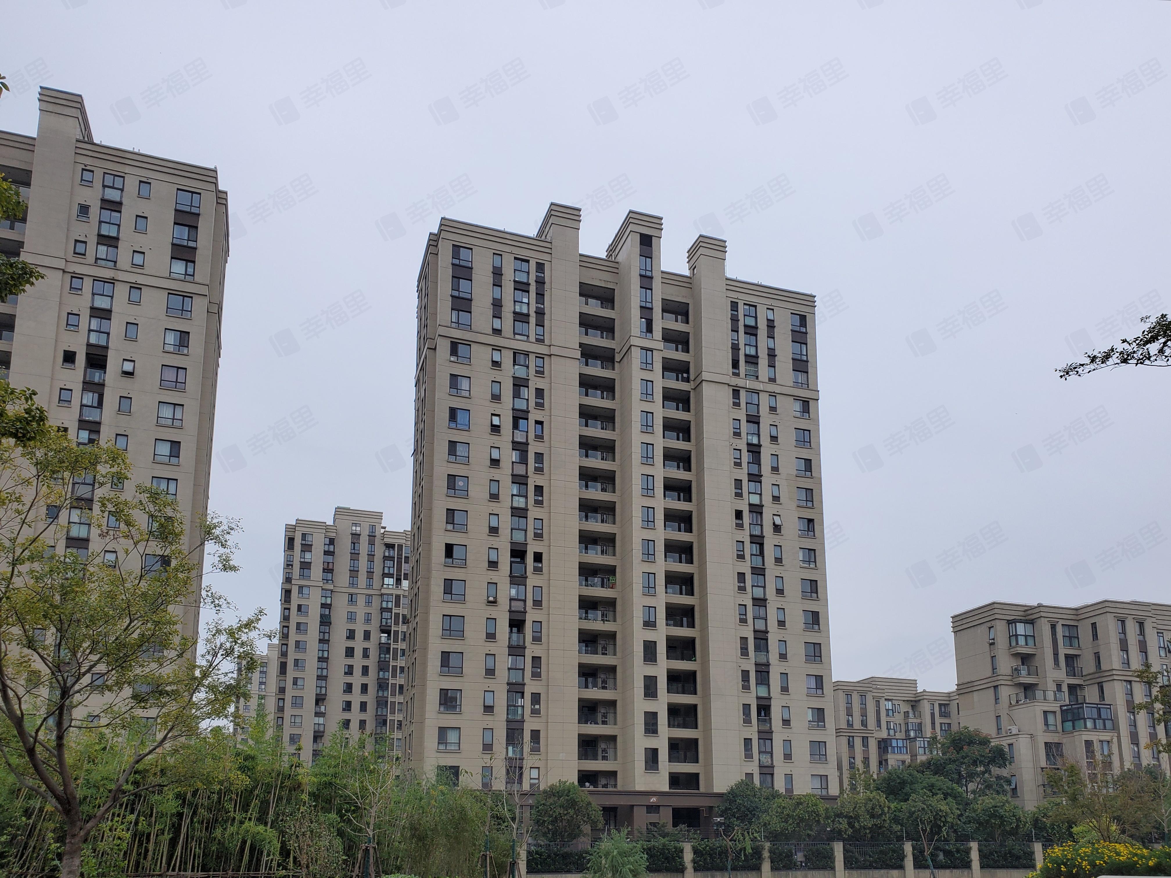 中建溪岸澜庭小区效果图