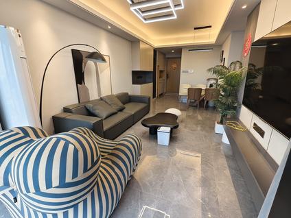 青山湖上海路整租 新力弘阳府3室2厅/101平/高楼层