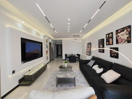 雁塔雁翔路合租 曲江紫金城2室1厅/85平/中楼层