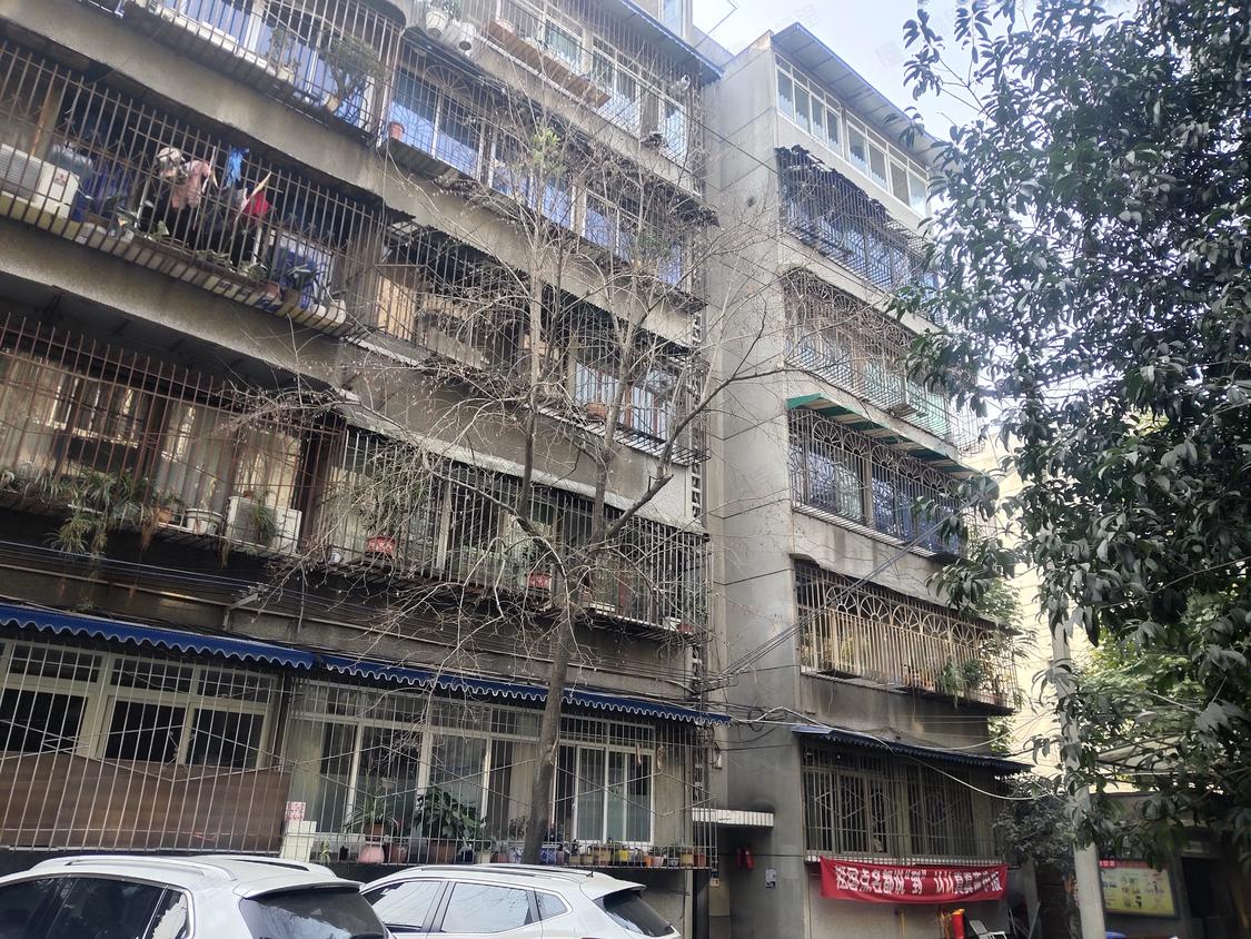 成都金牛-抚琴小区/1996年建营通街8号院