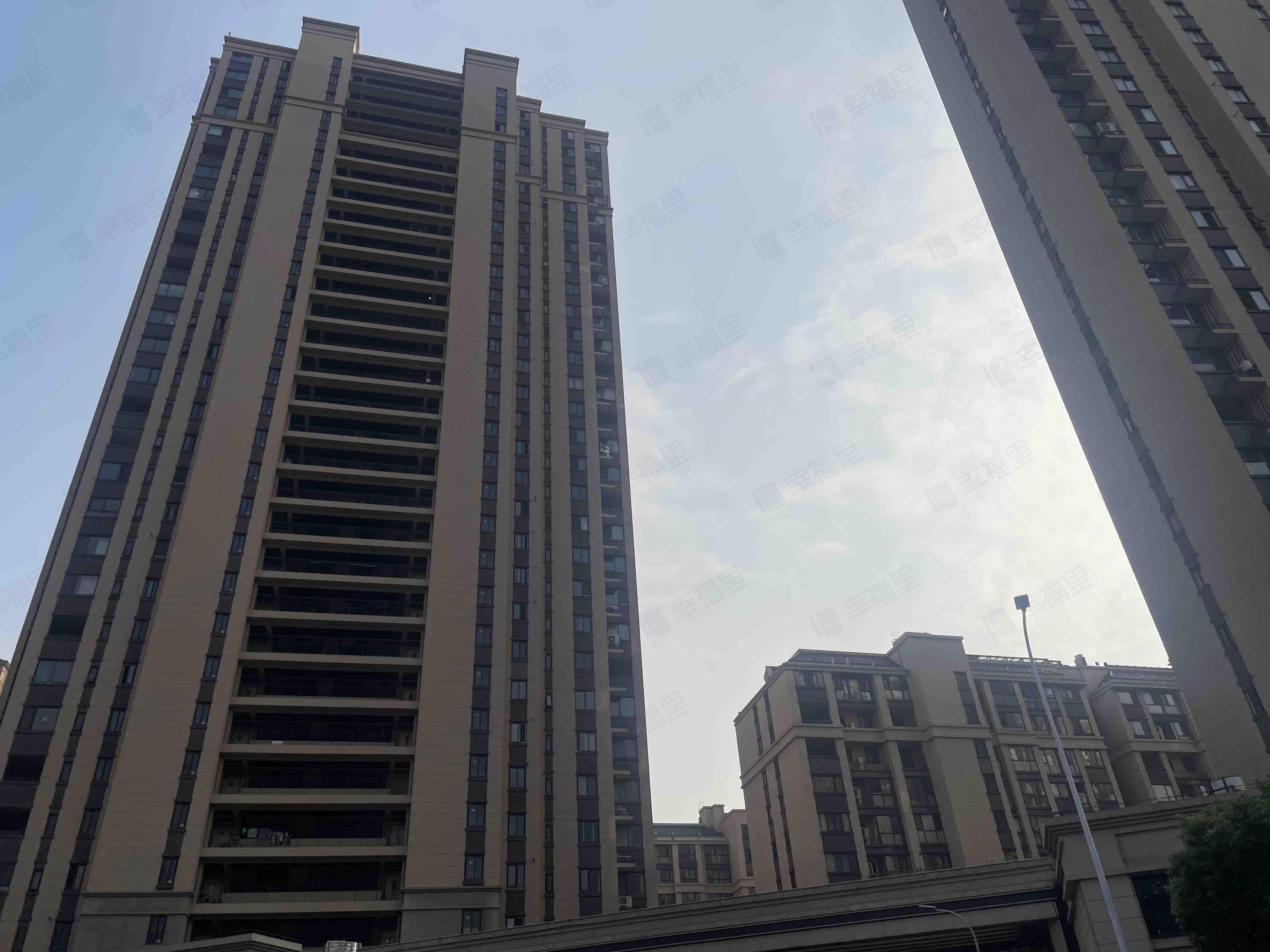 龙湖龙誉城小区效果图