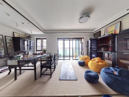 北京泰禾世茂佛山院子(二期)4室2厅143平高楼层/共33层