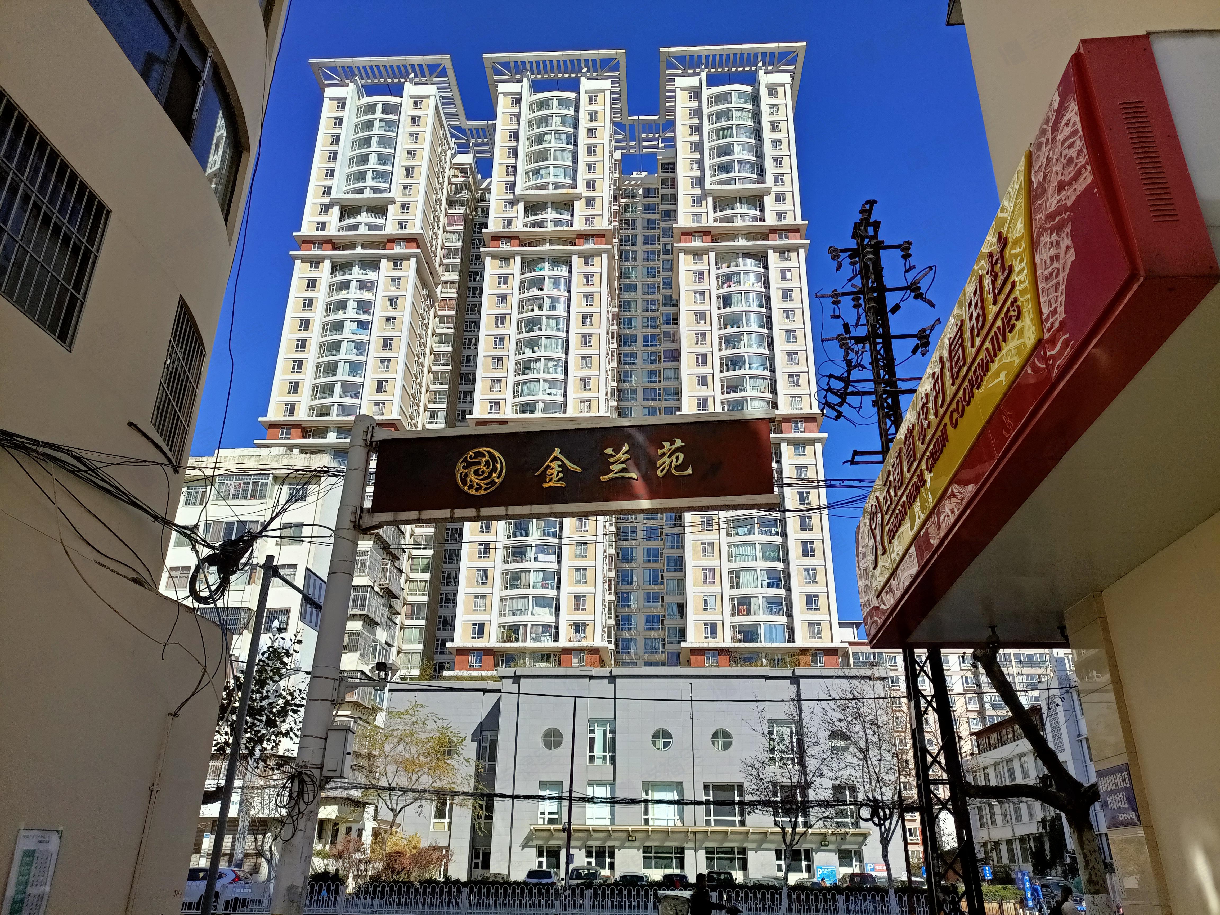 省土产公司宿舍小区效果图