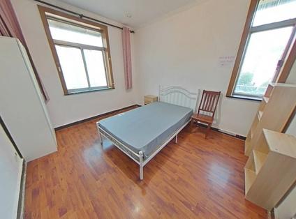 虹口曲阳整租 大连新村2室1厅/52平/高楼层