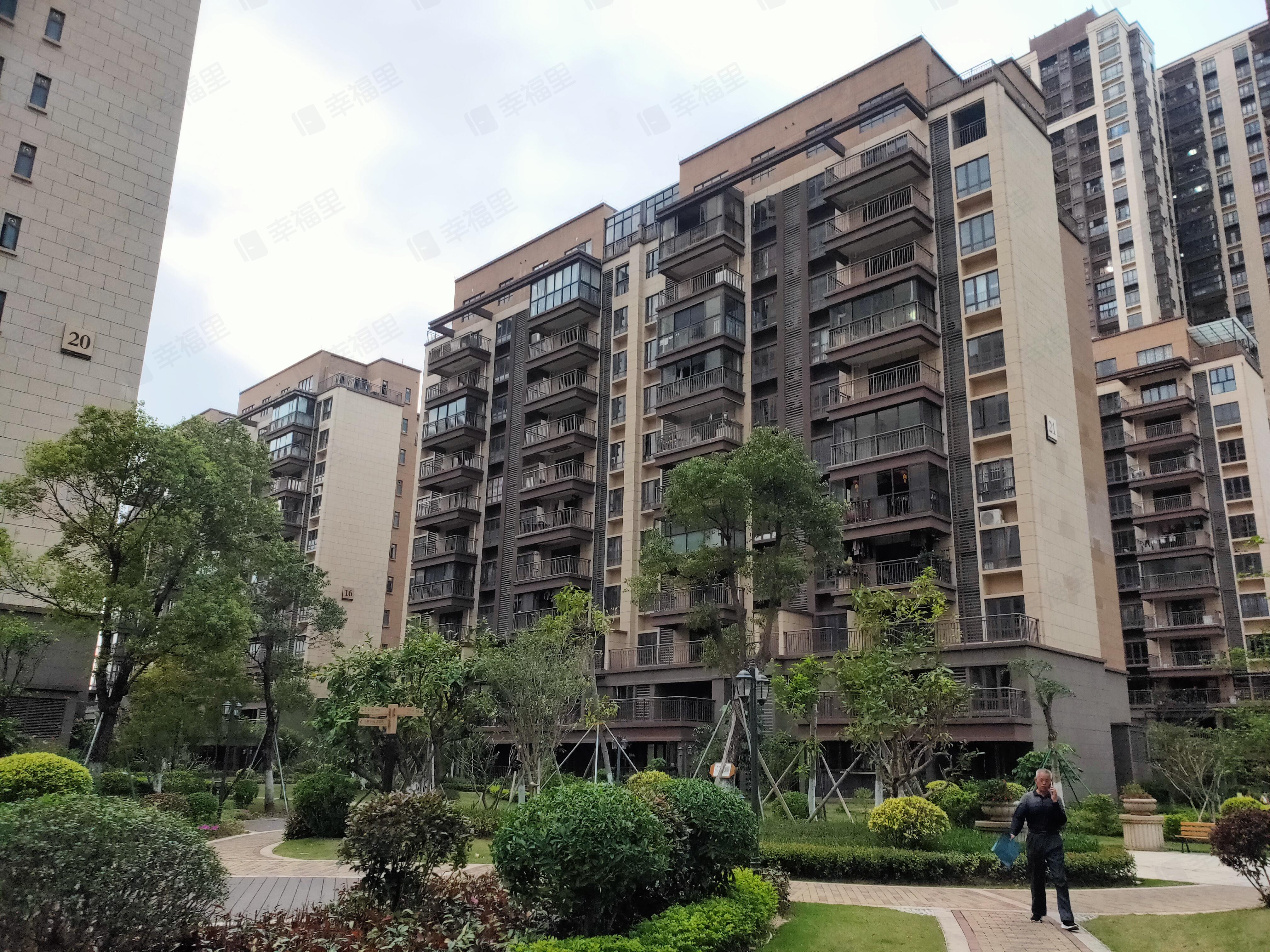 招商依云水岸小区效果图