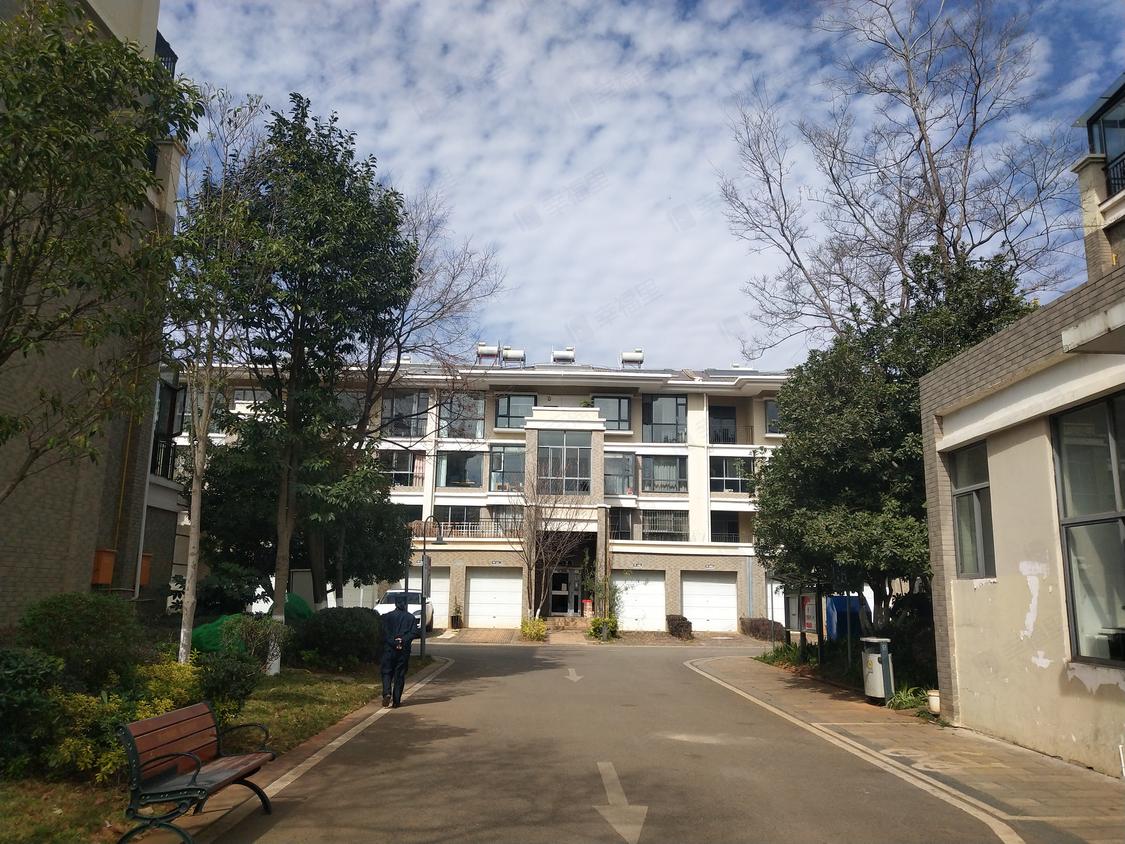 昆明呈贡-大渔/2010年建滇池星城(星景湾)