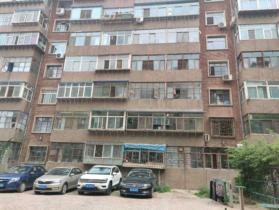 兰州城关-盘旋路/暂无年代甘肃省旅游局家属院