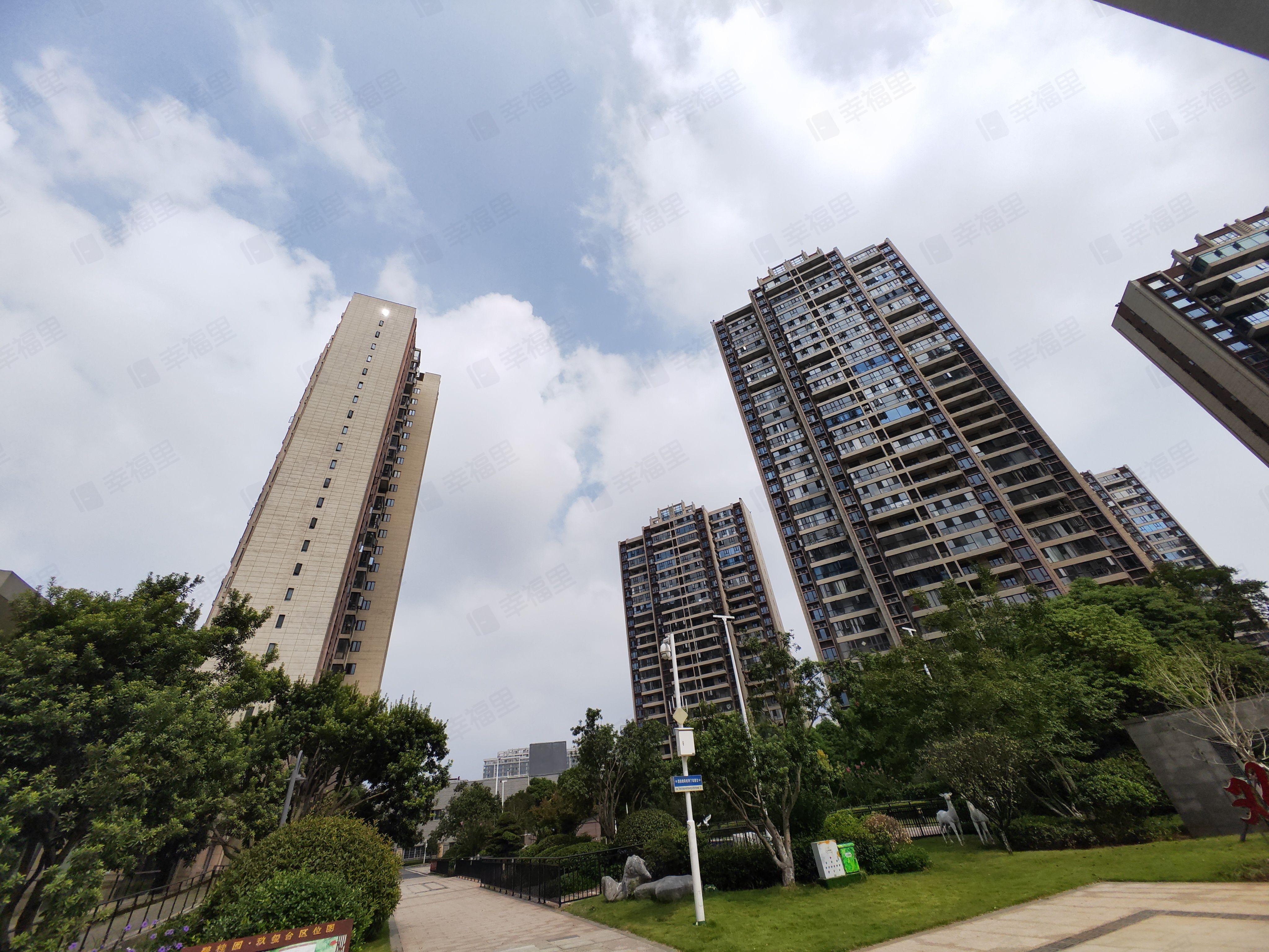 碧桂园玖玺台小区效果图