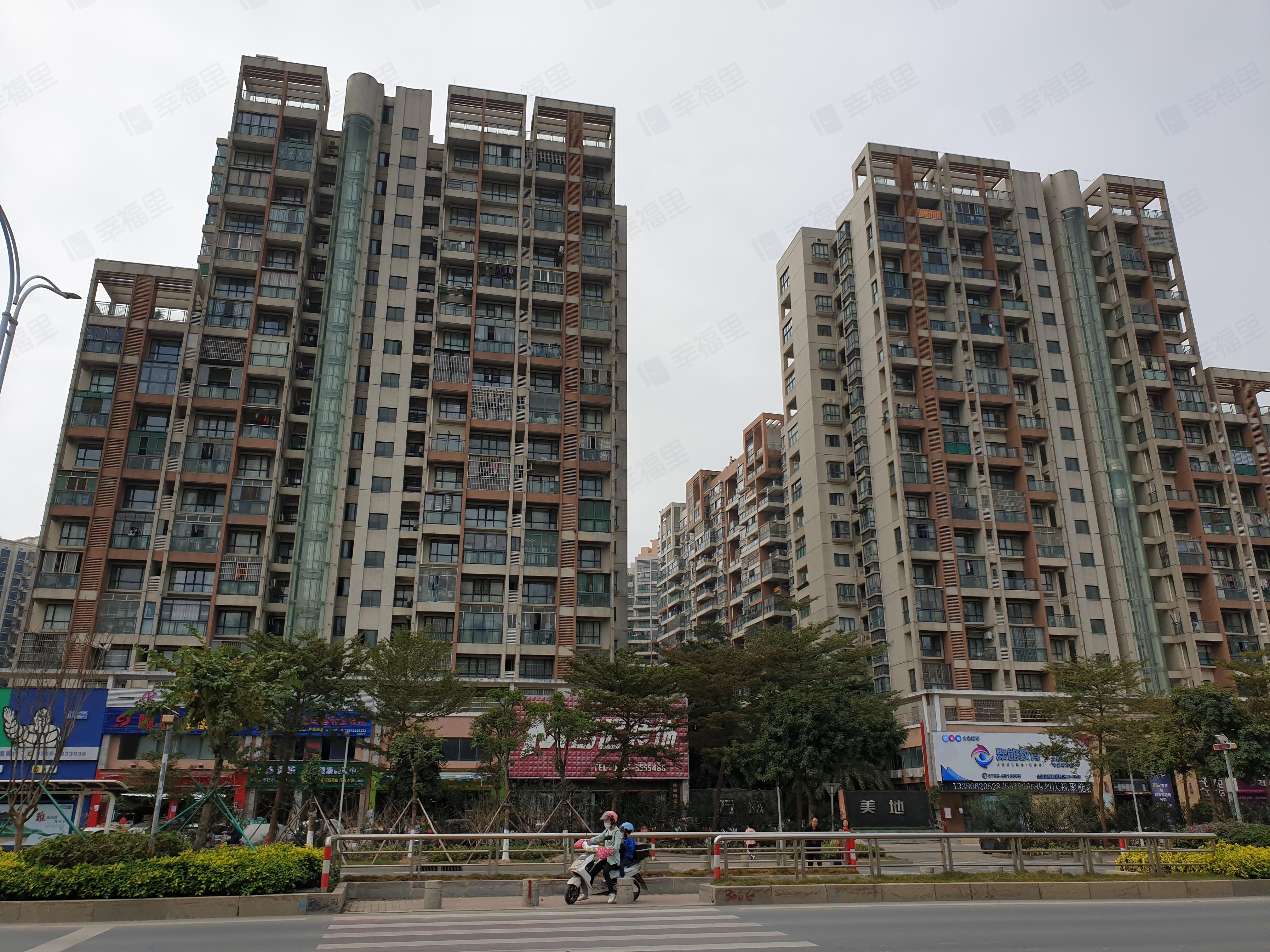 万威美地小区效果图