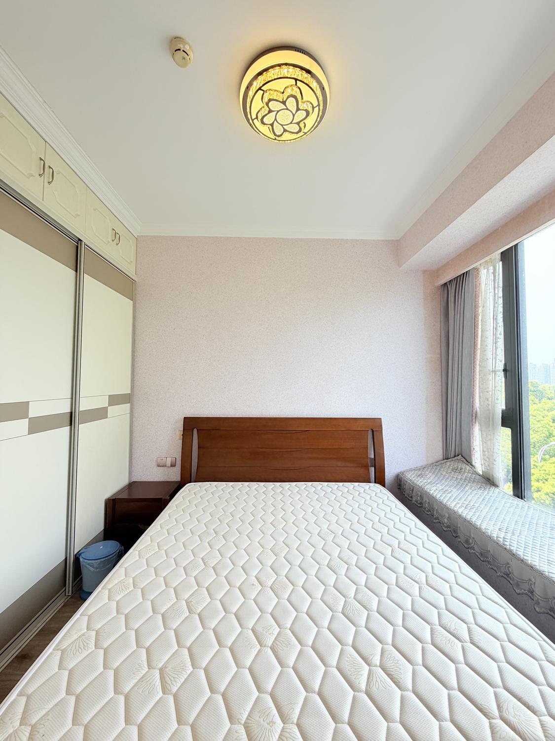 整租·湖畔天下(商住楼)