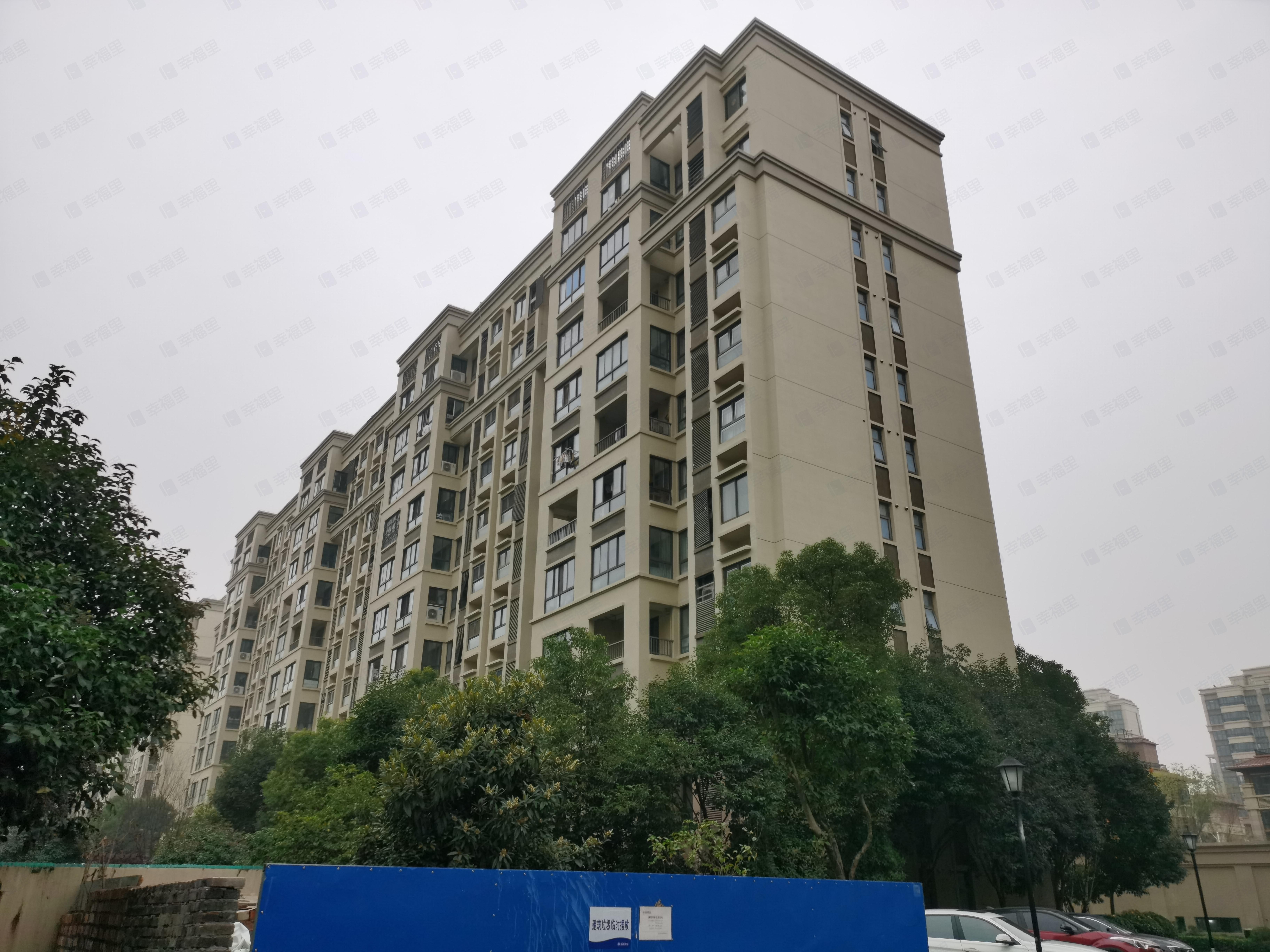 招商依云郡小区效果图