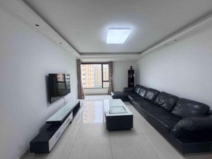 工业园区湖东整租 东湖大郡(二期)3室2厅/104平/中楼层