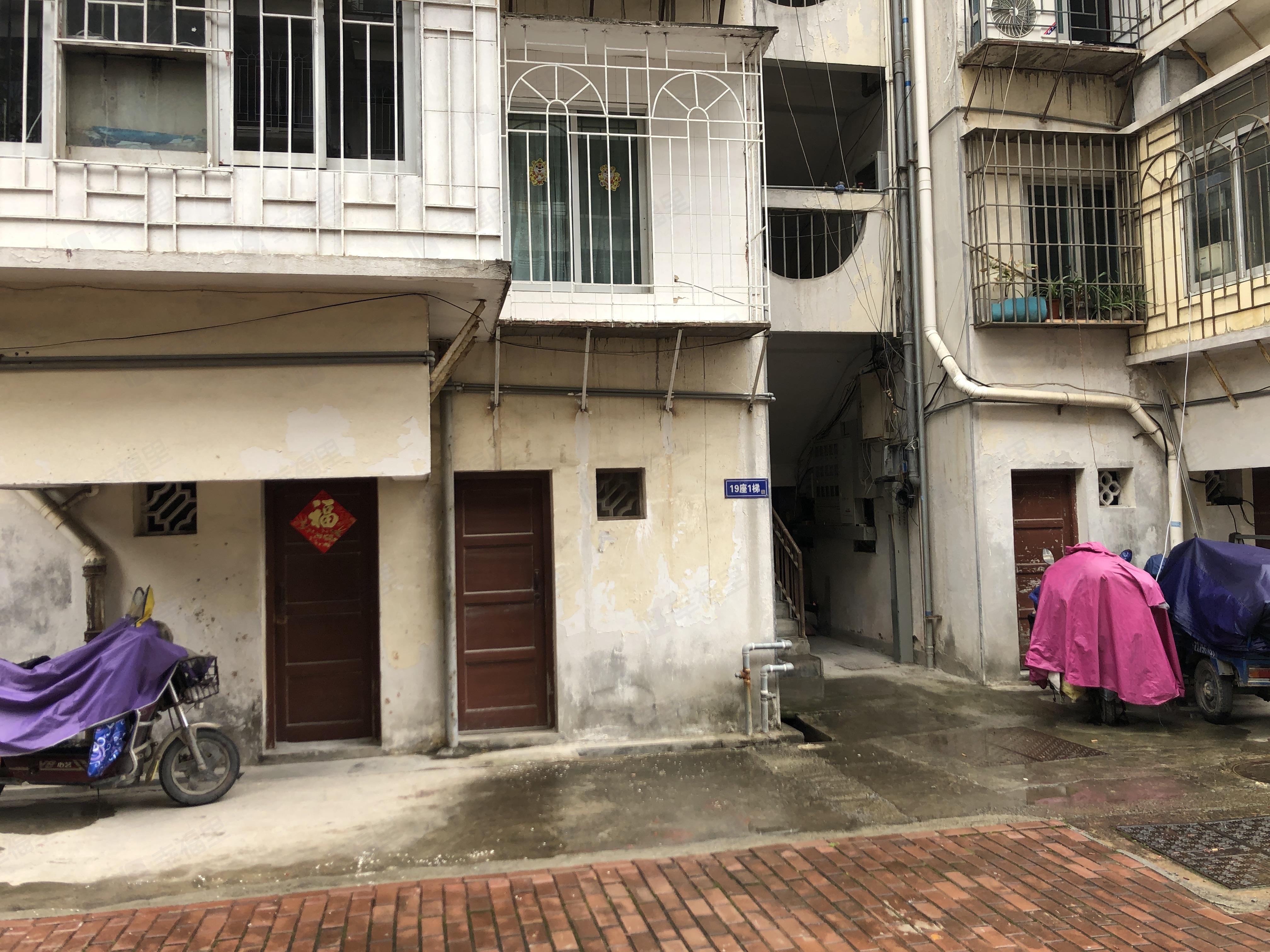 闽江局单位宿舍小区效果图