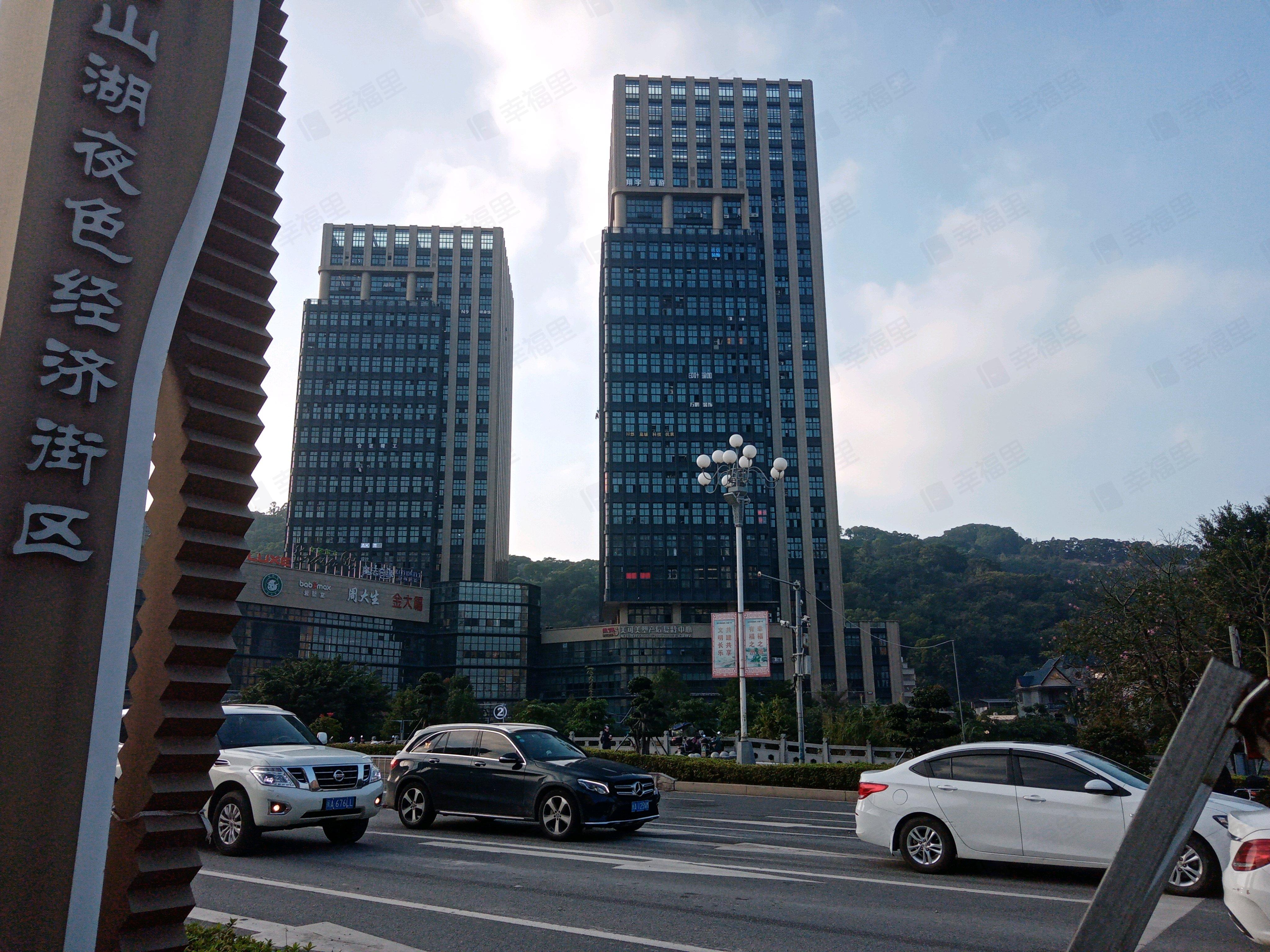 万星青鸾广场小区效果图