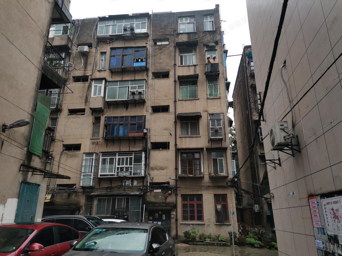 武汉武昌-中北路/暂无年代省购宿舍