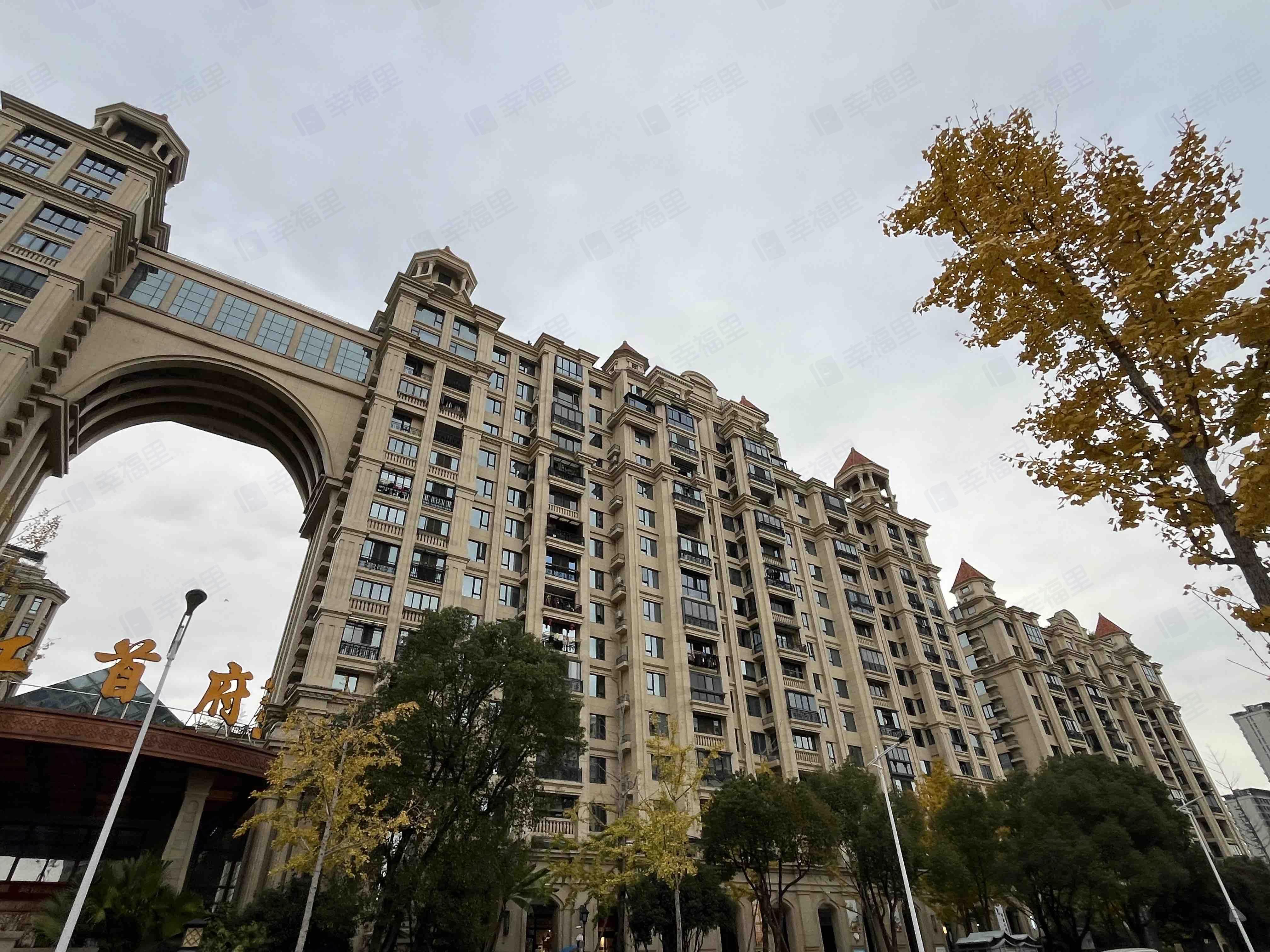 中梁滨江首府小区效果图