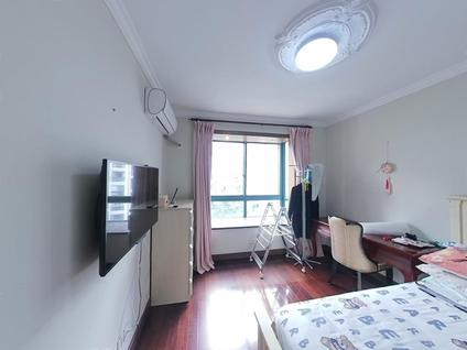 浦东杨思整租 恒大华城(天地苑三期)3室2厅/115平/中楼层