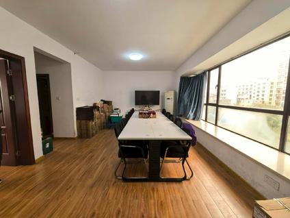 北京棕榈泉国际公馆3室2厅119平低楼层/共21层