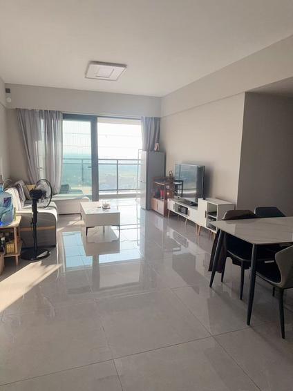 海丰城东整租 时代水岸3室2厅/115平/中楼层