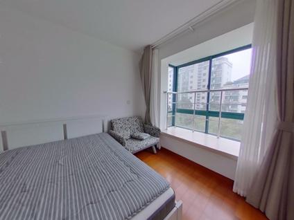 黄浦蓬莱公园整租 金日世家1室1厅/71平/低楼层