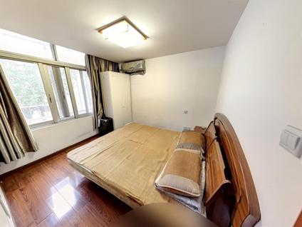 静安新客站整租 安丰小区2室1厅/61平/底层